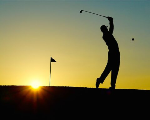 4 Golf Tips to Lower Your Score and Improve Confidence on the Course